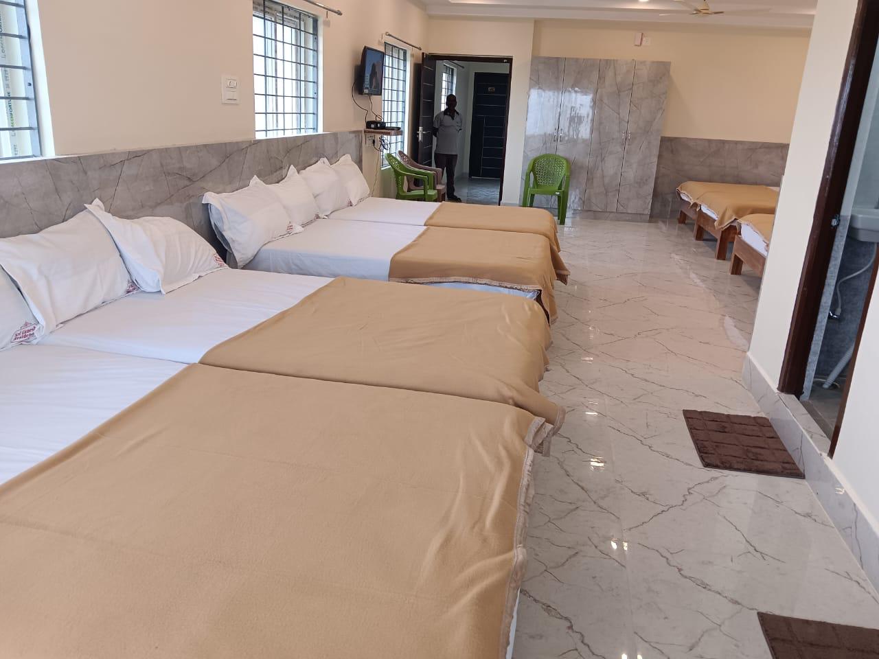 Room for 16